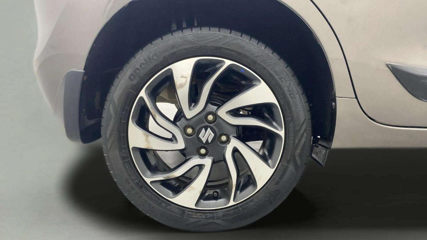 2021 Maruti Baleno ZETA PETROL 1.2, Petrol, Manual, 50,725 km, Right Rear Wheel