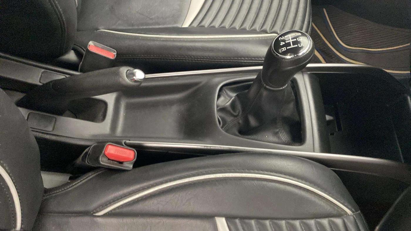 2021 Maruti Baleno ZETA PETROL 1.2, Petrol, Manual, 50,725 km, Gear Lever