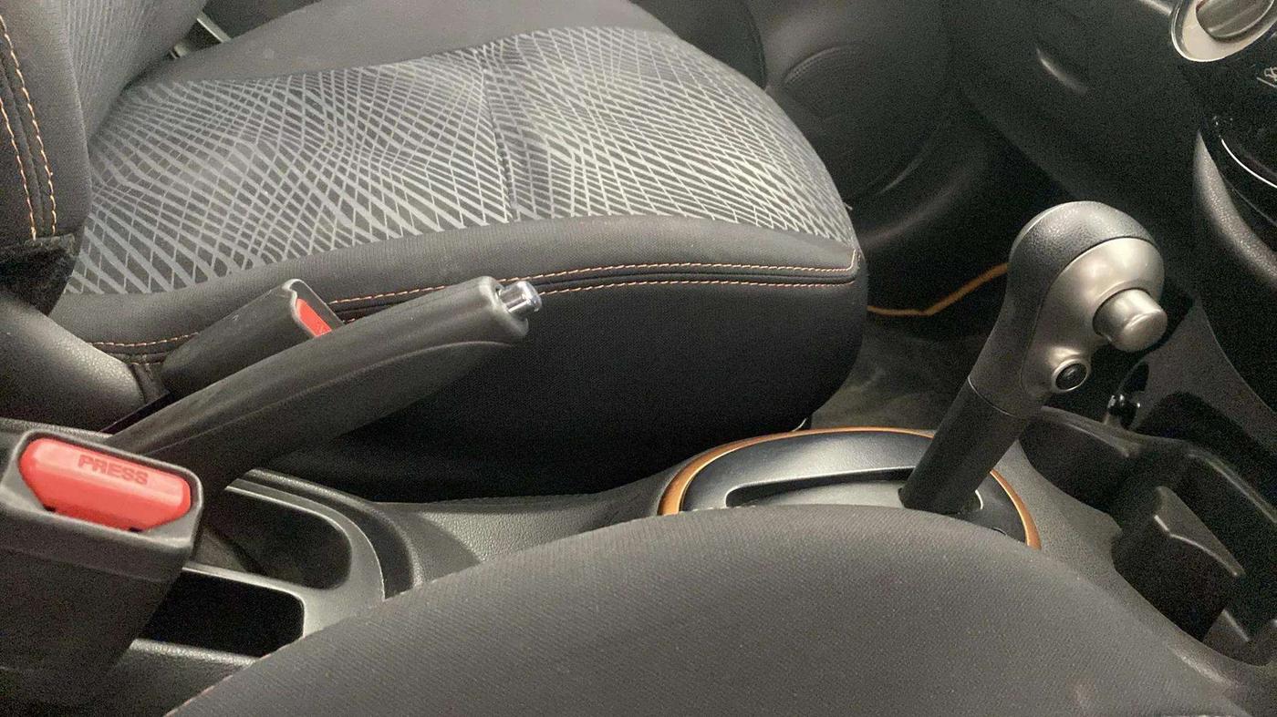 2018 Nissan Micra XL CVT, Petrol, Automatic, 31,228 km, Gear Lever