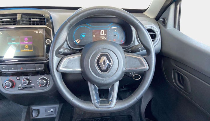 2021 Renault Kwid RXT 1.0 AMT (O), Petrol, Automatic, 8,970 km, Steering Wheel Close Up