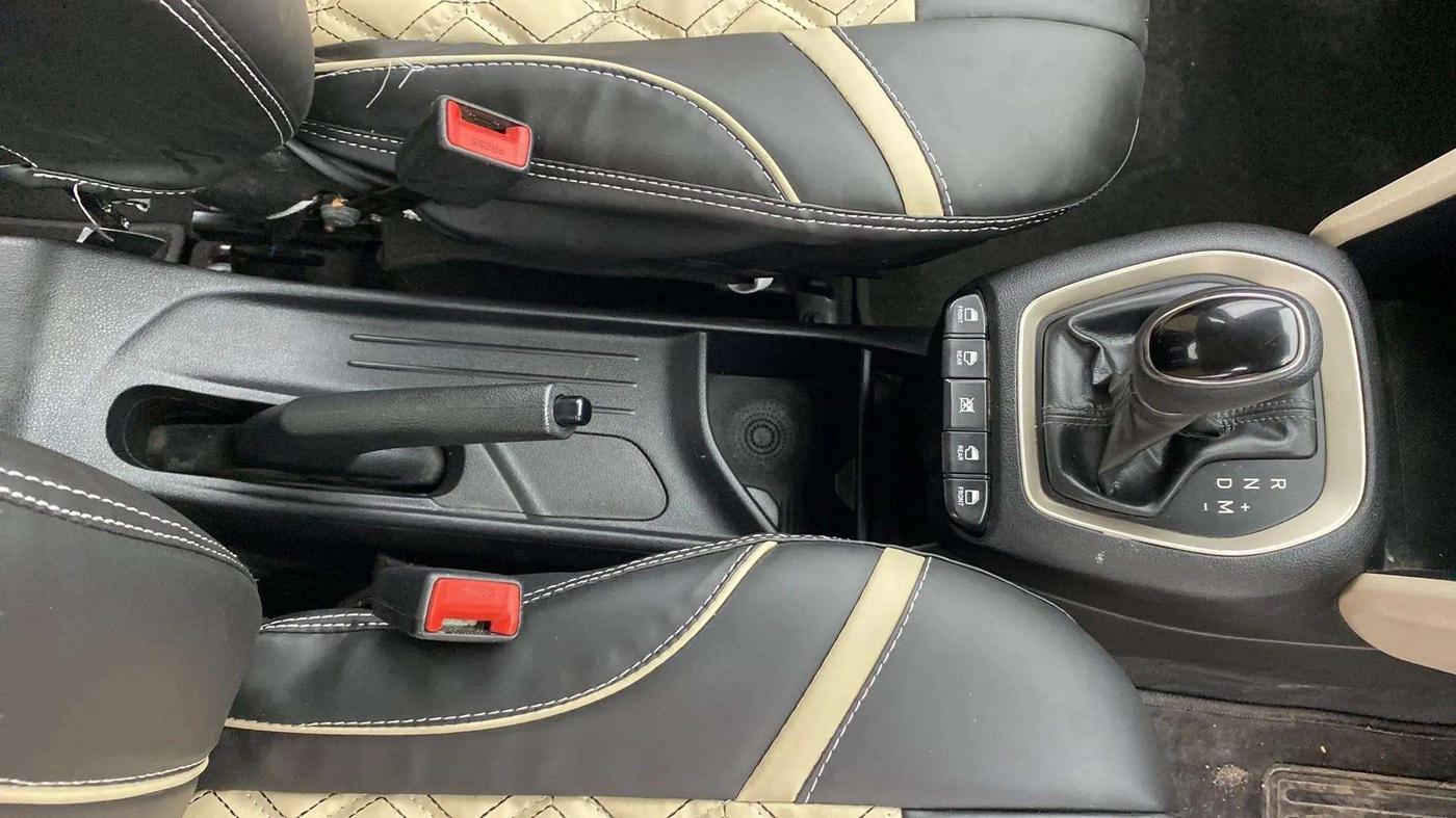 2019 Hyundai NEW SANTRO SPORTZ AMT, Petrol, Automatic, 57,793 km, Gear Lever
