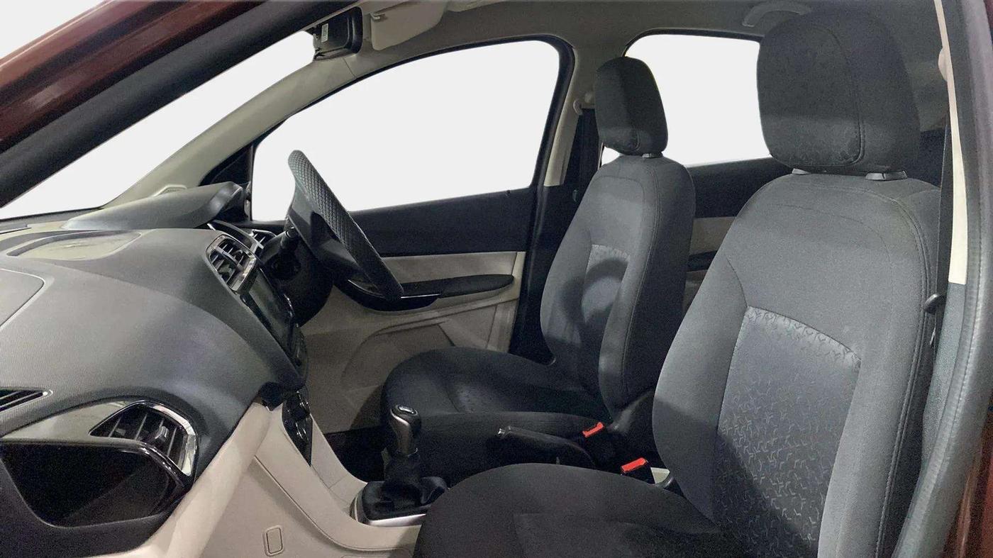 2022 Tata TIGOR XZ PLUS CNG, CNG, Manual, 51,725 km, Right Side Front Door Cabin