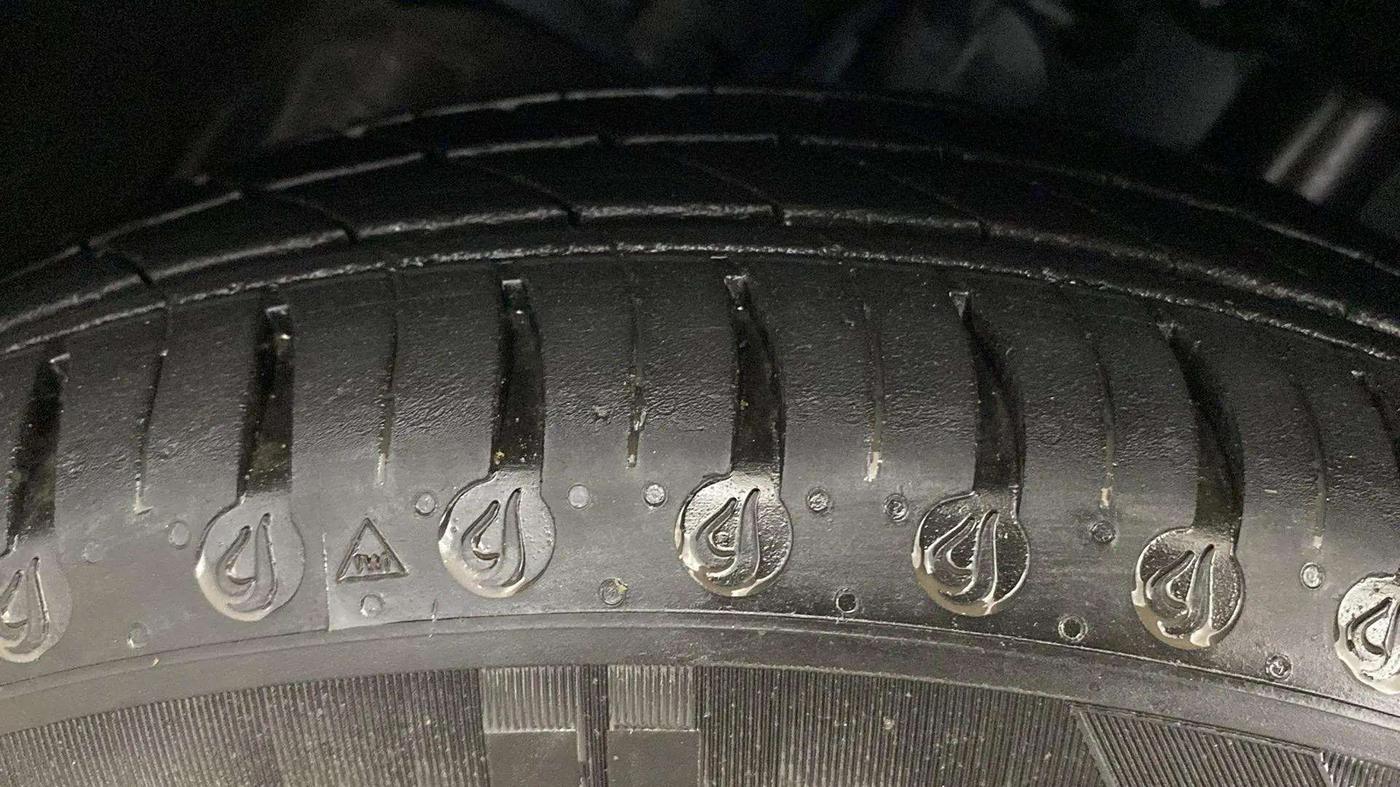 2024 Tata Tiago  XZA Plus CNG, CNG, Automatic, 19,032 km, Left Front Tyre Tread