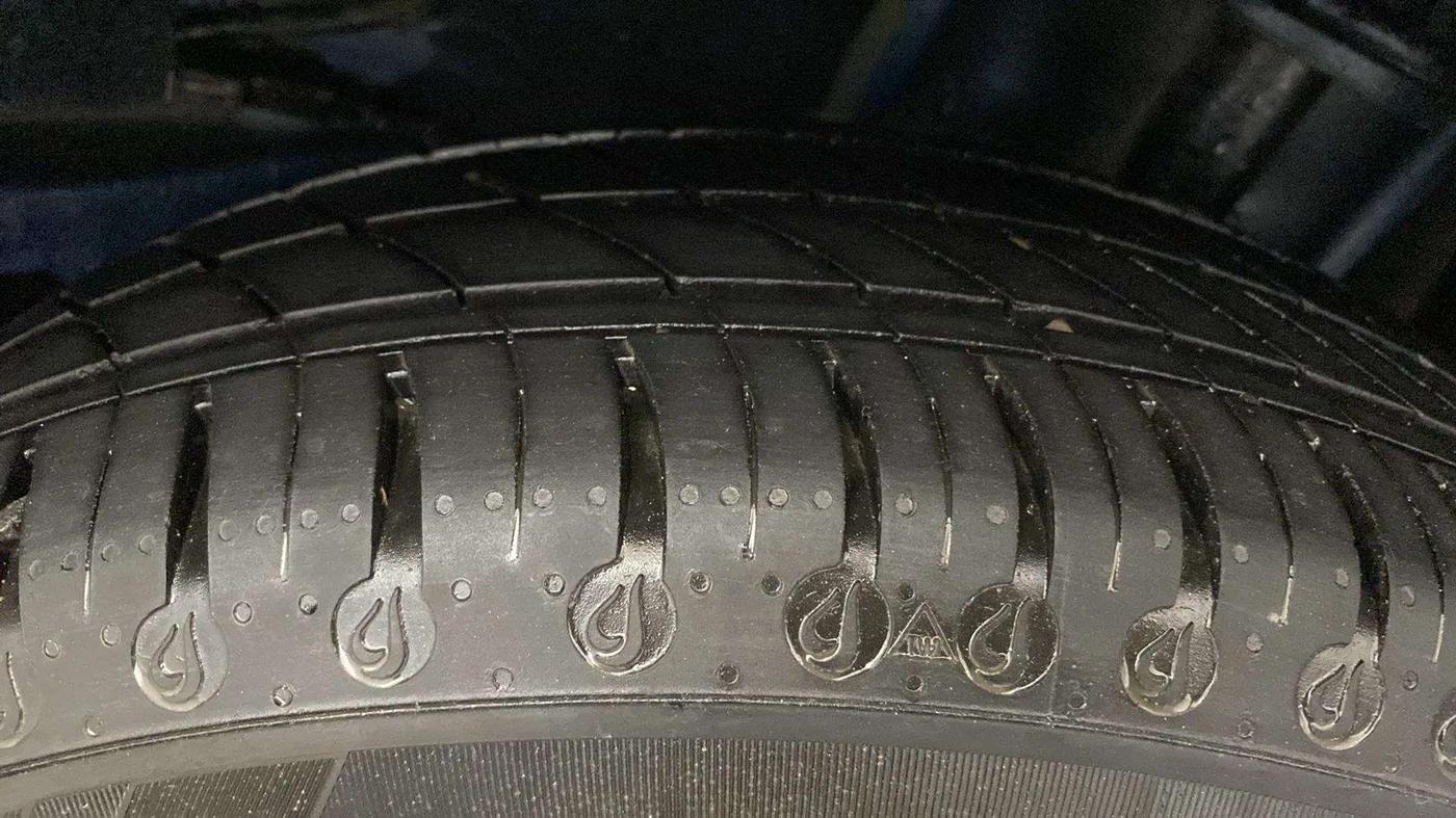 2024 Tata Tiago  XZA Plus CNG, CNG, Automatic, 19,032 km, Left Rear Tyre Tread
