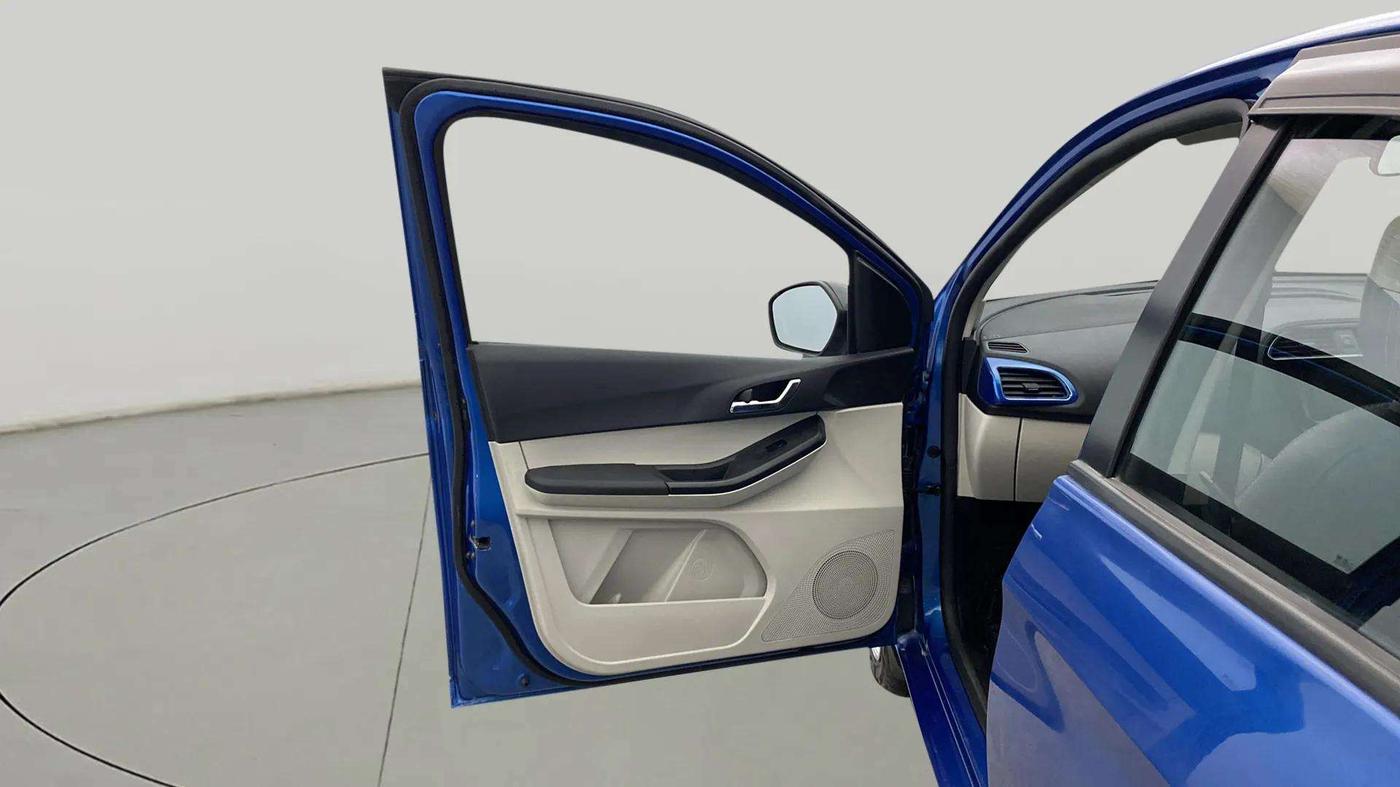 2024 Tata Tiago  XZA Plus CNG, CNG, Automatic, 19,032 km, LHS Front Door