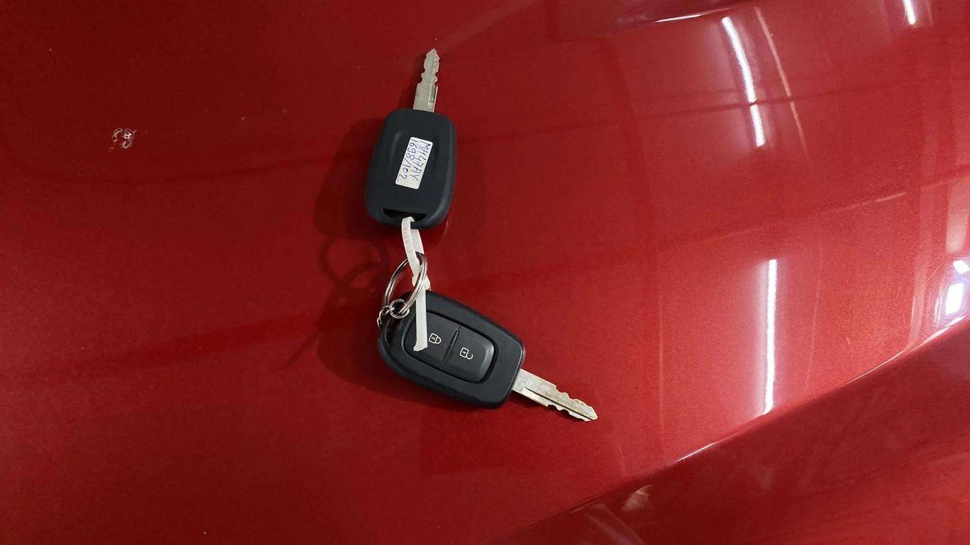 2021 Renault Kwid RXT 1.0 (O), Petrol, Manual, 7,847 km, Key Close Up