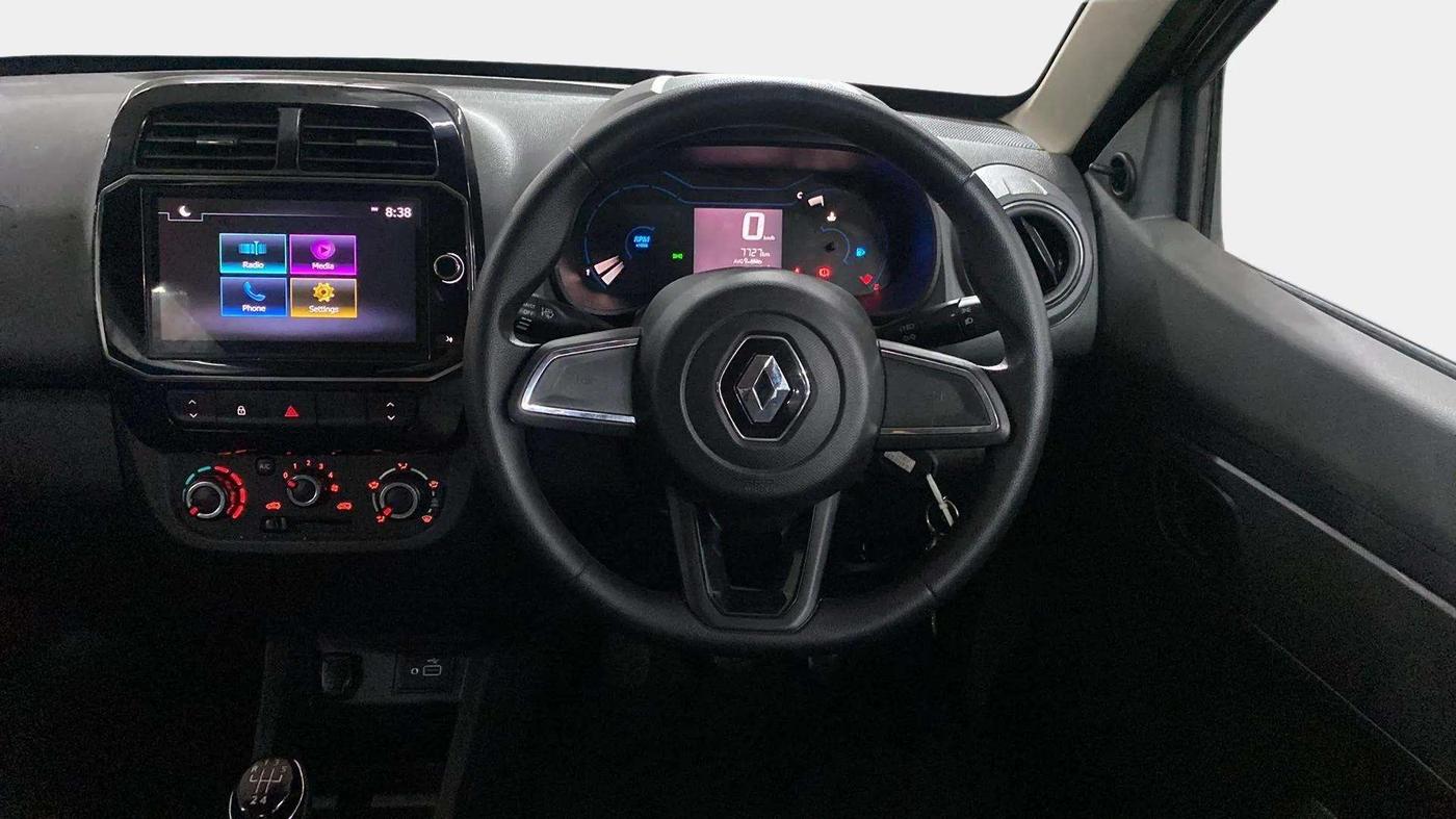 2021 Renault Kwid RXT 1.0 (O), Petrol, Manual, 7,847 km, Steering Wheel Close Up