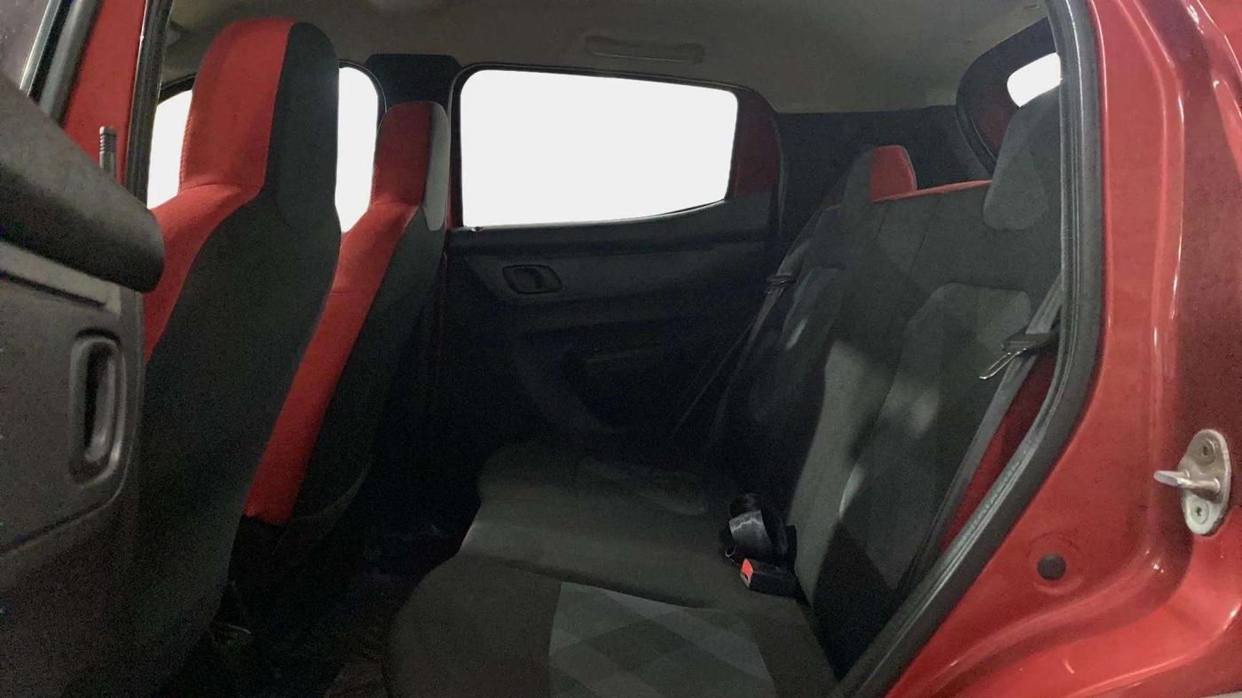 2021 Renault Kwid RXT 1.0 (O), Petrol, Manual, 7,847 km, Right Side Rear Door Cabin