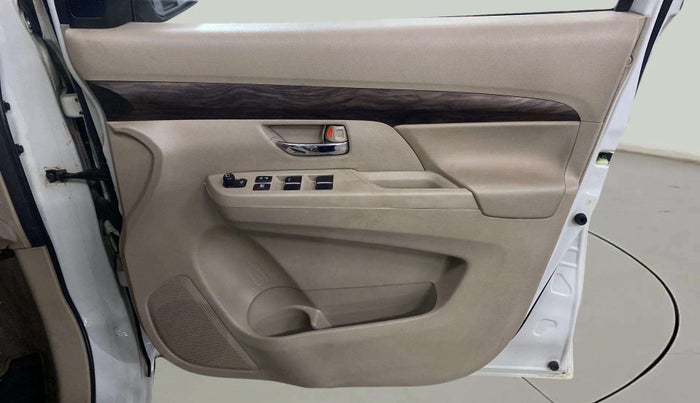 2020 Maruti Ertiga ZXI AT SHVS, Petrol, Automatic, 48,841 km, Driver Side Door Panels Control