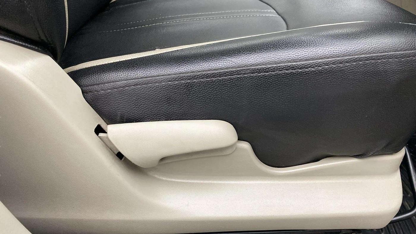 2016 Maruti Celerio VXI AMT, Petrol, Automatic, 81,061 km, Driver Side Adjustment Panel