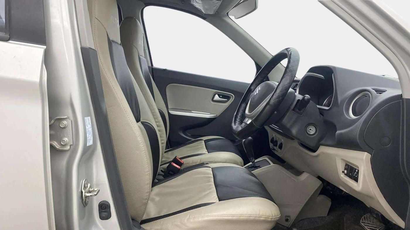 2018 Maruti Alto K10 VXI (O) AMT, Petrol, Automatic, 35,021 km, Right Side Front Door Cabin