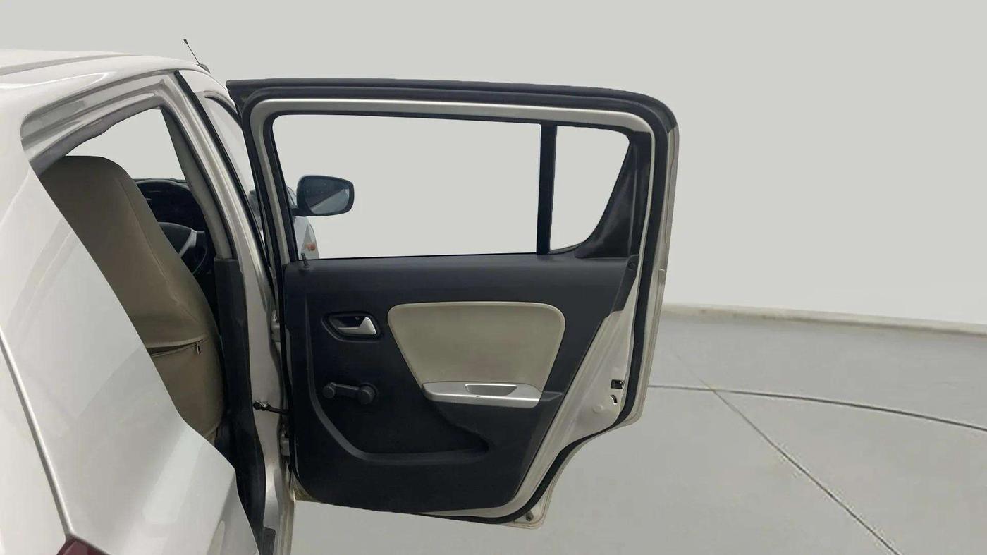 2018 Maruti Alto K10 VXI (O) AMT, Petrol, Automatic, 35,021 km, RHS Rear Door