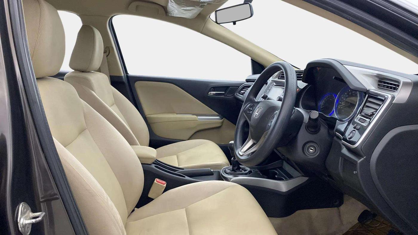2014 Honda City 1.5L I-VTEC V MT, Petrol, Manual, 70,833 km, Right Side Front Door Cabin