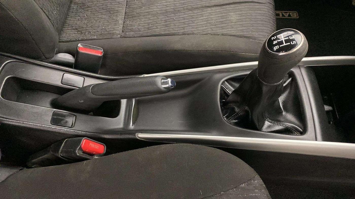 2016 Maruti Baleno DELTA PETROL 1.2, Petrol, Manual, 23,862 km, Gear Lever