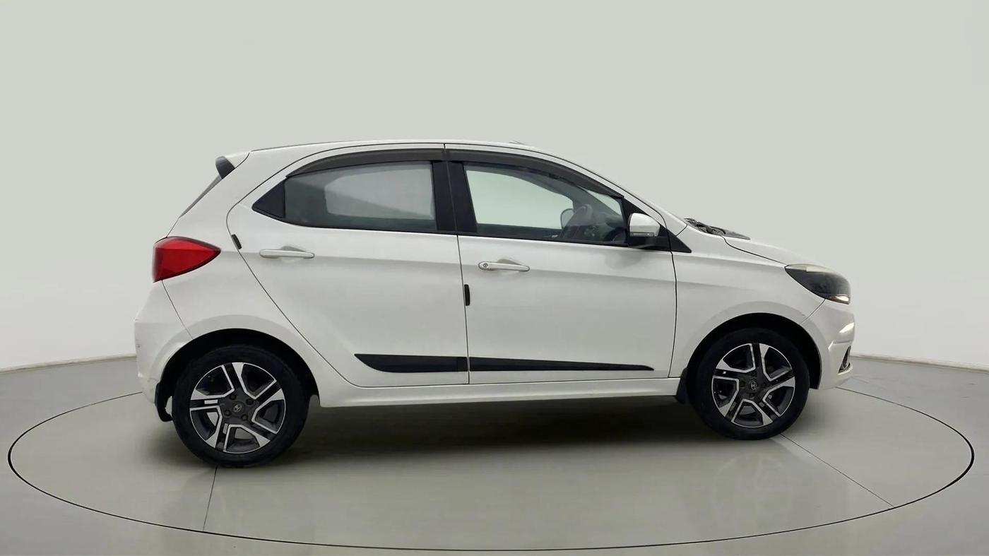 2019 Tata Tiago XZ PLUS PETROL, Petrol, Manual, 63,697 km, Right Side View