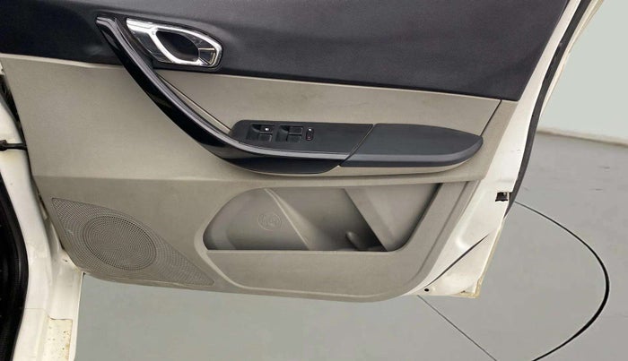 2019 Tata Tiago XZ PLUS PETROL, Petrol, Manual, 63,569 km, Driver Side Door Panels Control