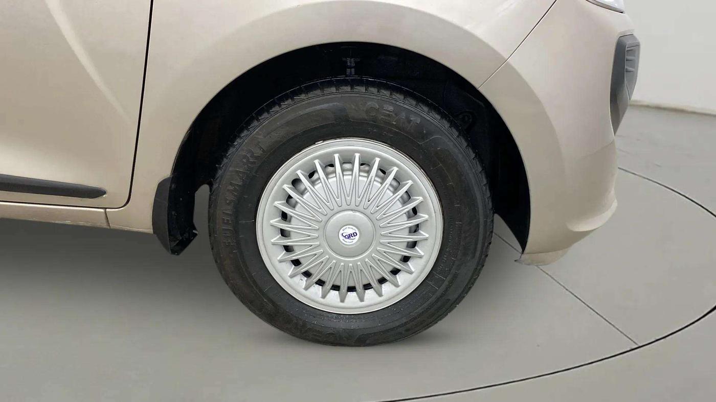 2021 Hyundai NEW SANTRO SPORTZ EXECUTIVE MT CNG, CNG, Manual, 35,303 km, Right Front Wheel