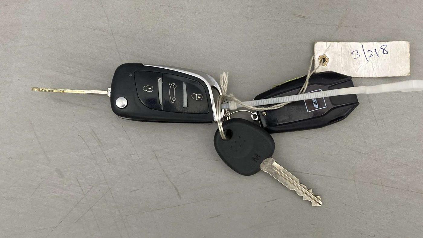 2021 Hyundai NEW SANTRO SPORTZ EXECUTIVE MT CNG, CNG, Manual, 35,303 km, Key Close Up