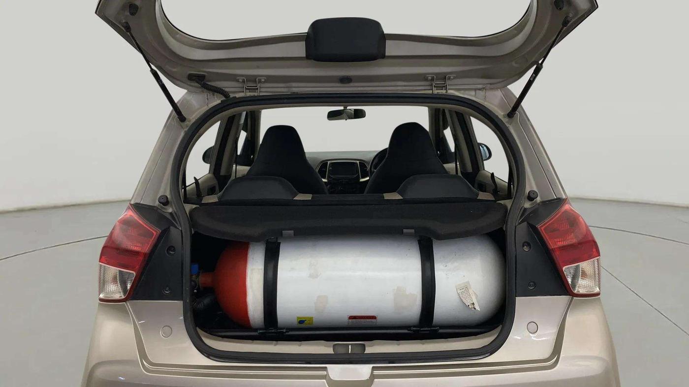 2021 Hyundai NEW SANTRO SPORTZ EXECUTIVE MT CNG, CNG, Manual, 35,303 km, Boot Inside
