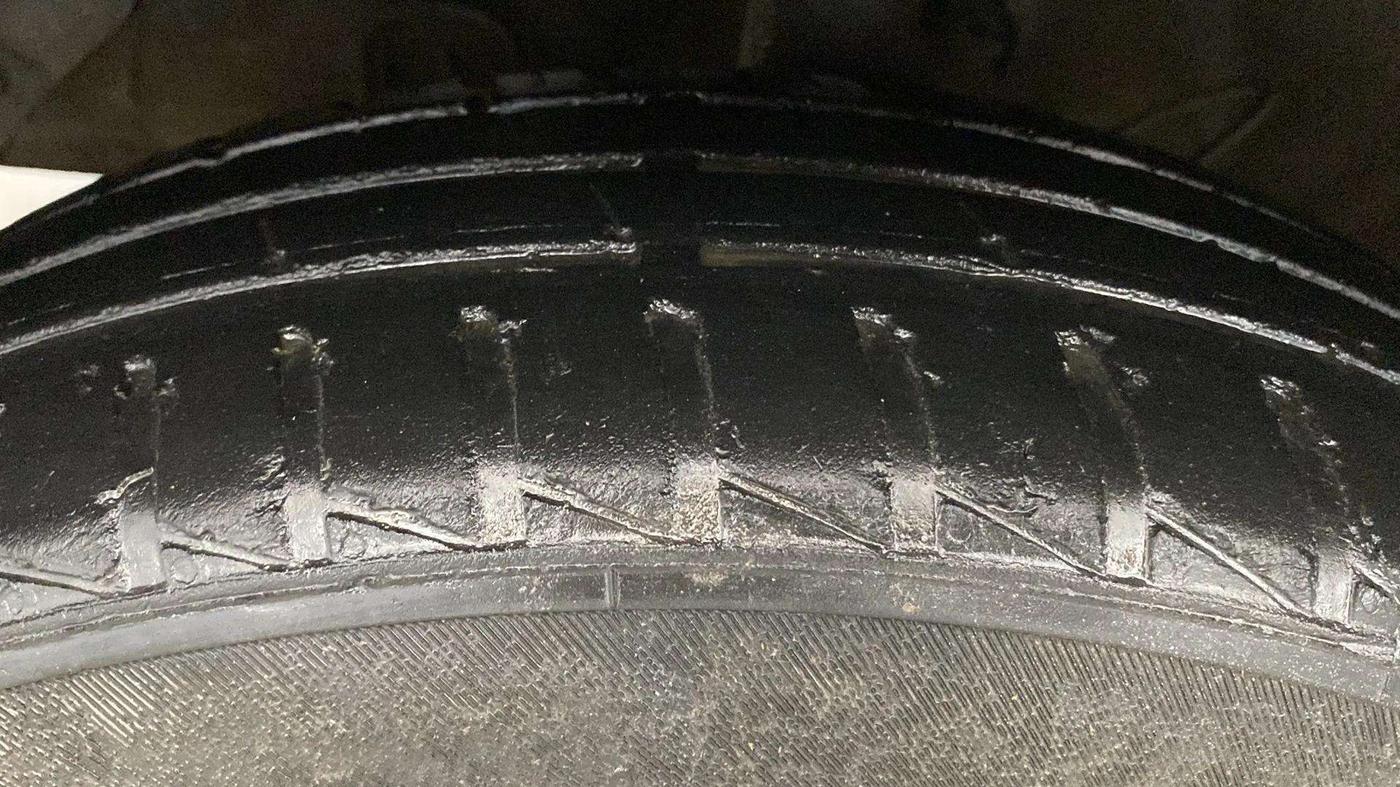 2021 Hyundai NEW SANTRO SPORTZ EXECUTIVE MT CNG, CNG, Manual, 35,303 km, Left Front Tyre Tread