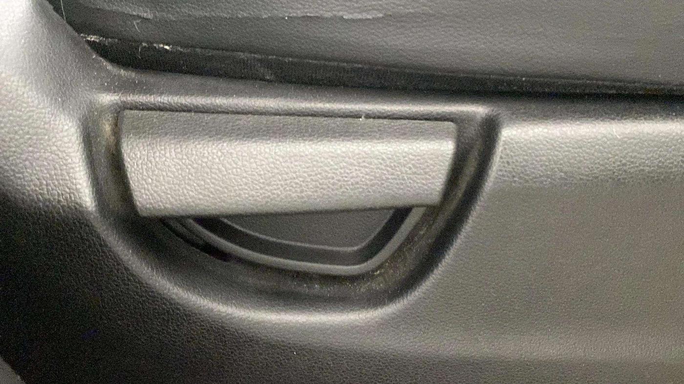 2021 Hyundai NEW SANTRO SPORTZ EXECUTIVE MT CNG, CNG, Manual, 35,303 km, Driver Side Adjustment Panel