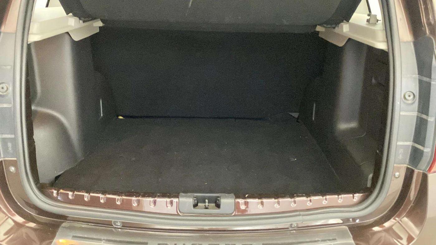 2020 Renault Duster RXZ 1.3 TURBO PETROL CVT, Petrol, Automatic, 33,098 km, Boot Inside