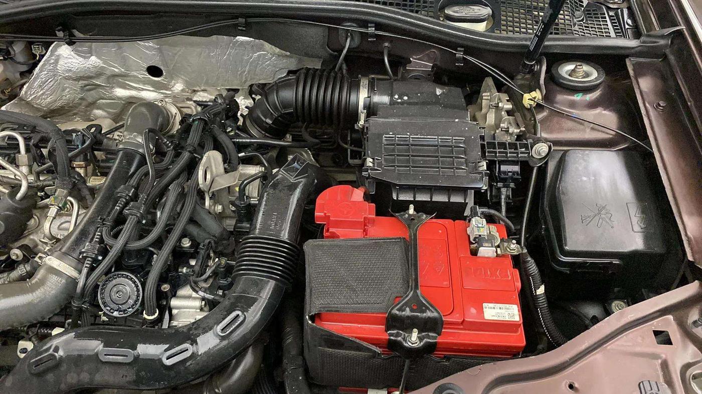 2020 Renault Duster RXZ 1.3 TURBO PETROL CVT, Petrol, Automatic, 33,098 km, Engine View - Left