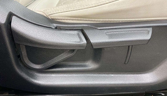 2021 KIA SELTOS HTX 1.5 CVT PETROL, Petrol, Automatic, 29,202 km, Driver Side Adjustment Panel