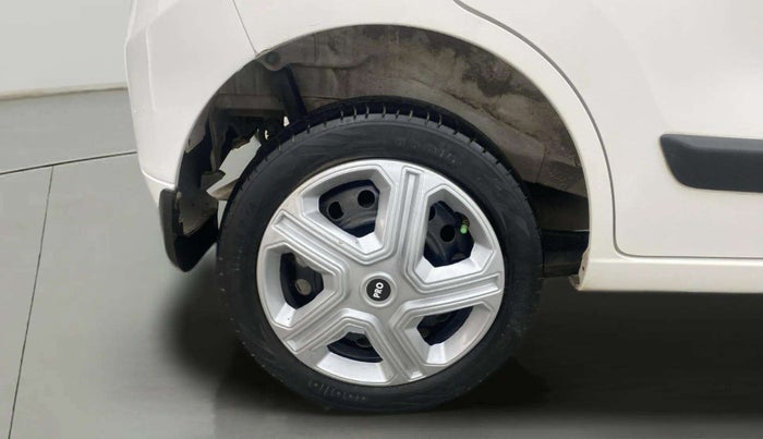 2014 Maruti Wagon R 1.0 VXI, Petrol, Manual, 81,354 km, Right rear tyre - Tyre dimensions are different from each other