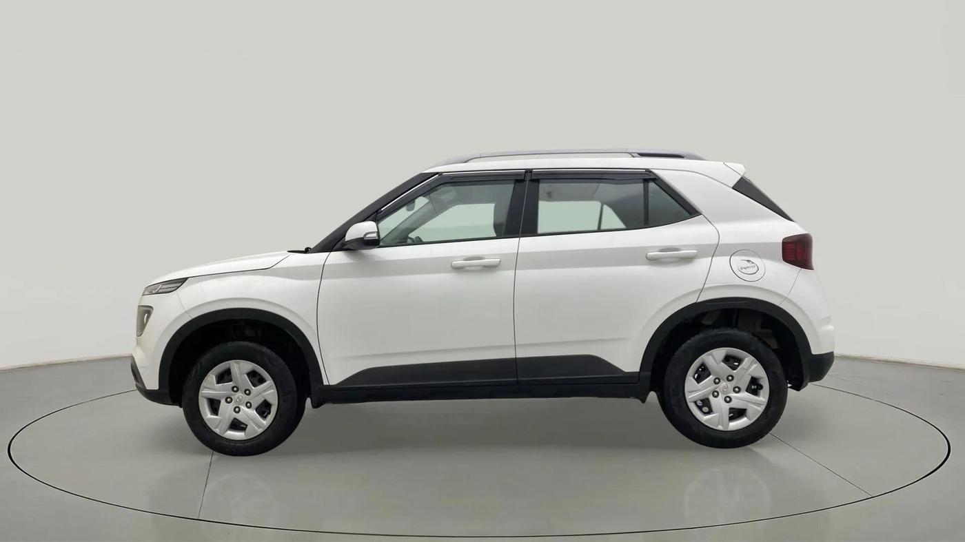 2021 Hyundai VENUE S+ 1.2, Petrol, Manual, 37,987 km, Left Side
