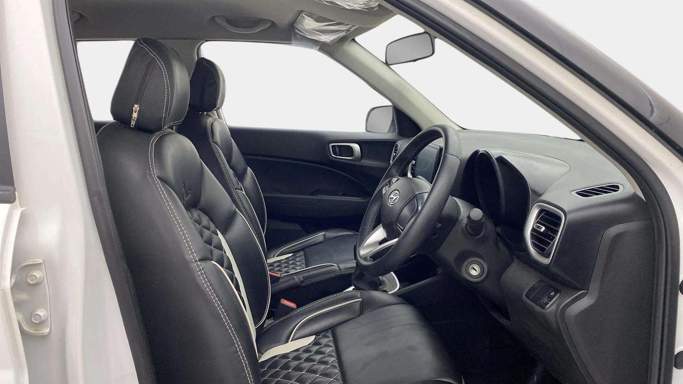 2021 Hyundai VENUE S+ 1.2, Petrol, Manual, 37,987 km, Right Side Front Door Cabin