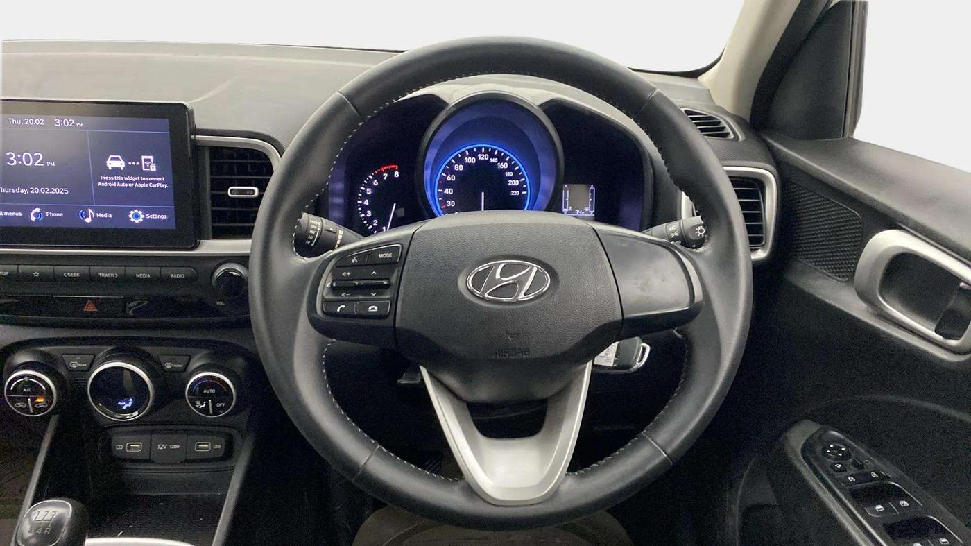 2021 Hyundai VENUE S+ 1.2, Petrol, Manual, 37,987 km, Steering Wheel Close Up