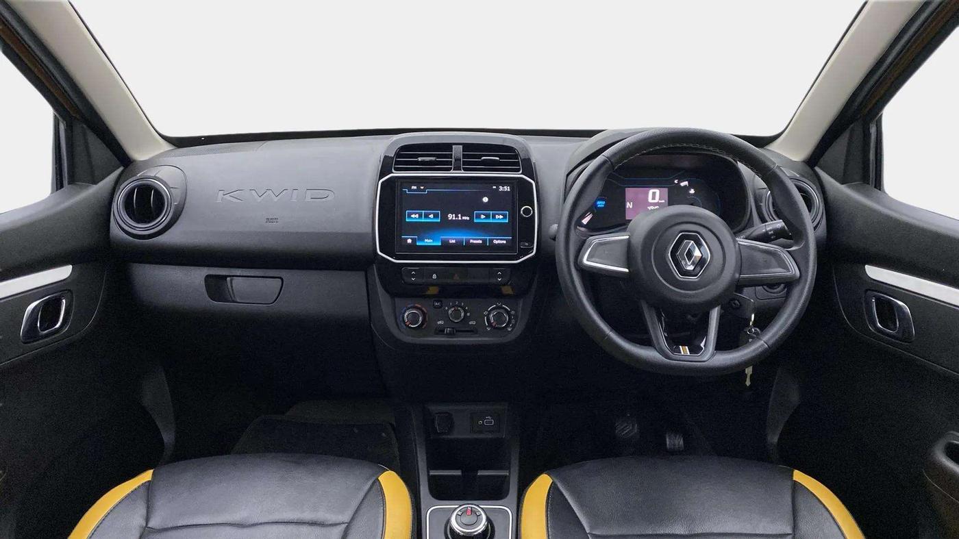 2022 Renault Kwid CLIMBER 1.0 AMT (O) DUAL TONE, Petrol, Automatic, 4,967 km, Dashboard