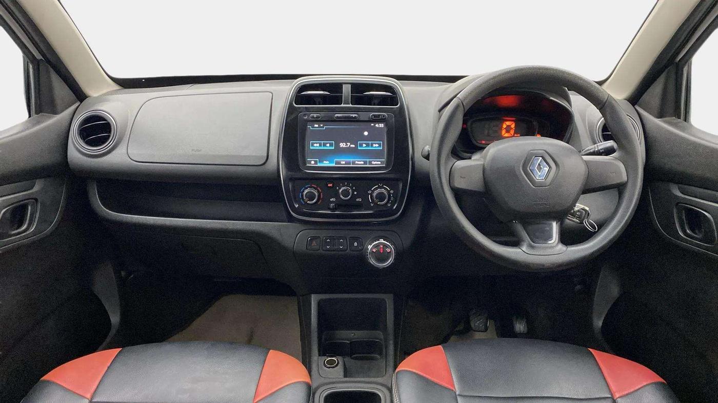 2017 Renault Kwid RXT 1.0 AMT (O), Petrol, Automatic, 70,807 km, Dashboard