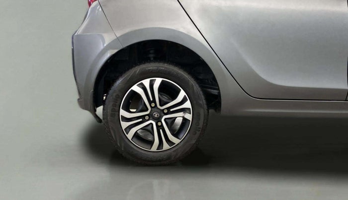 2024 Tata Tiago XTA CNG , CNG, Automatic, 12,400 km, Right Rear Wheel