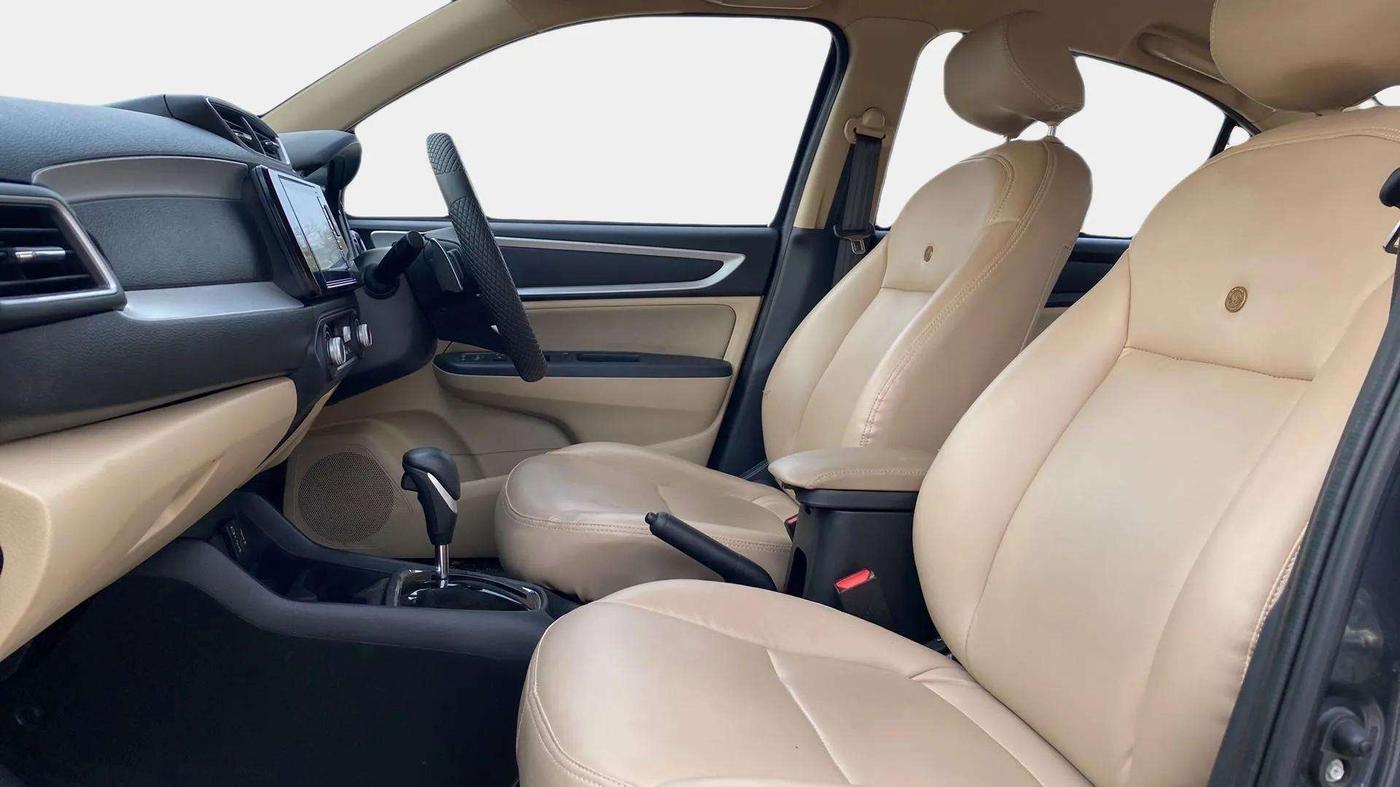 2024 Honda Amaze 1.2L I-VTEC VX CVT, Petrol, Automatic, 10,540 km, Right Side Front Door Cabin