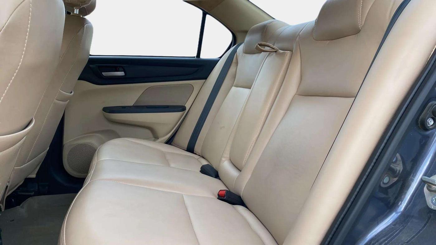 2024 Honda Amaze 1.2L I-VTEC VX CVT, Petrol, Automatic, 10,540 km, Right Side Rear Door Cabin