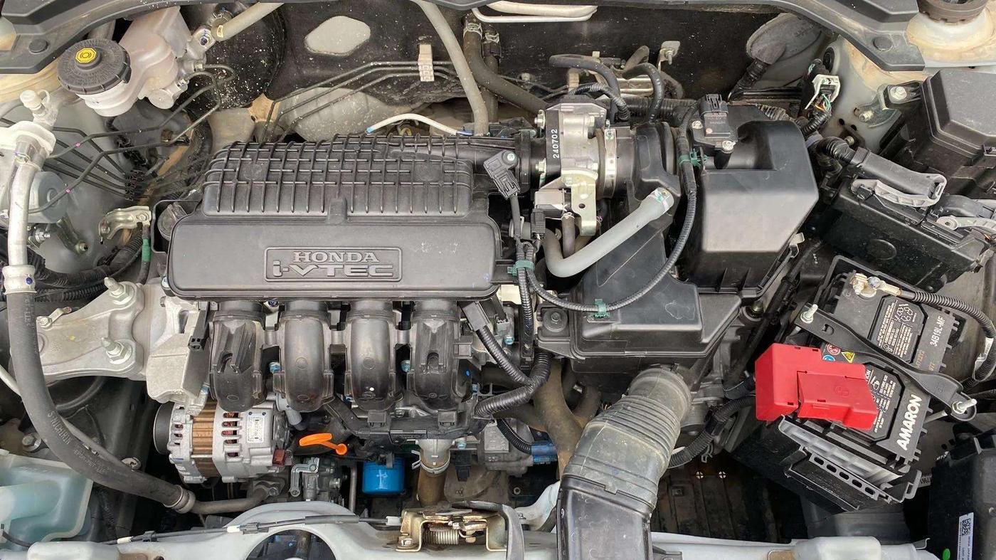 2024 Honda Amaze 1.2L I-VTEC VX CVT, Petrol, Automatic, 10,540 km, Open Bonet