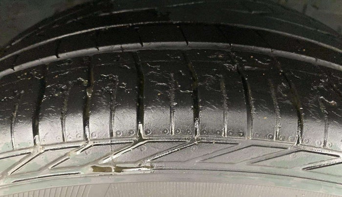 2021 Tata NEXON XZ PLUS PETROL, Petrol, Manual, 31,514 km, Right Front Tyre Tread