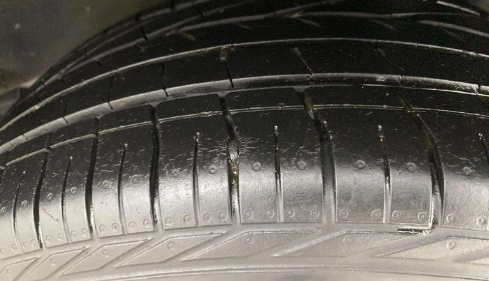 2021 Tata NEXON XZ PLUS PETROL, Petrol, Manual, 31,514 km, Left Rear Tyre Tread