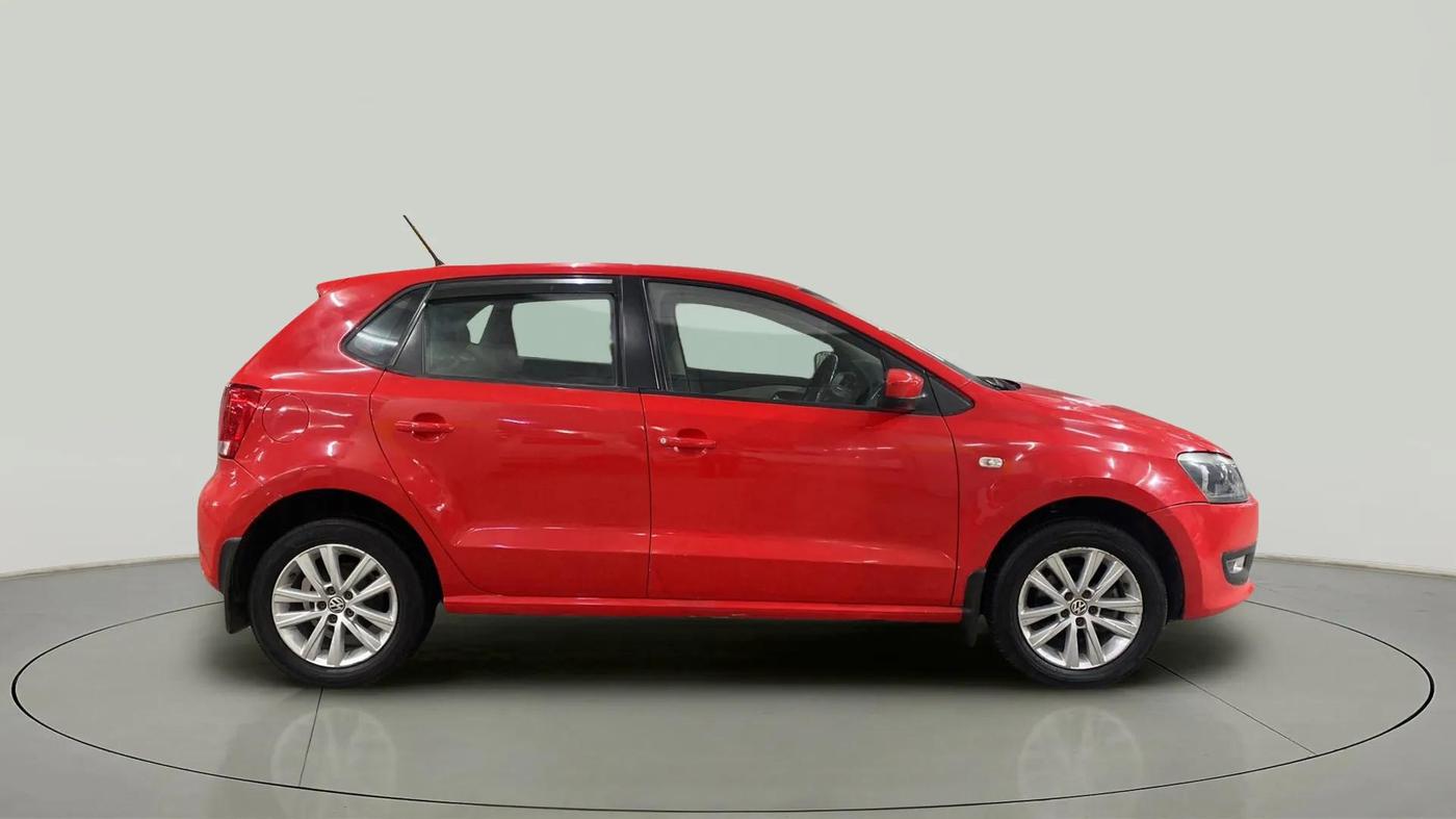 2014 Volkswagen Polo HIGHLINE1.2L, Petrol, Manual, 78,387 km, Right Side View