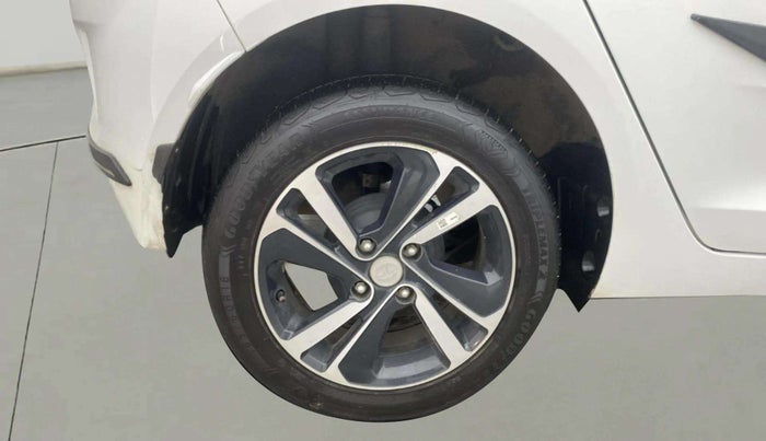 2023 Tata ALTROZ XZA, Petrol, Automatic, 12,929 km, Right Rear Wheel