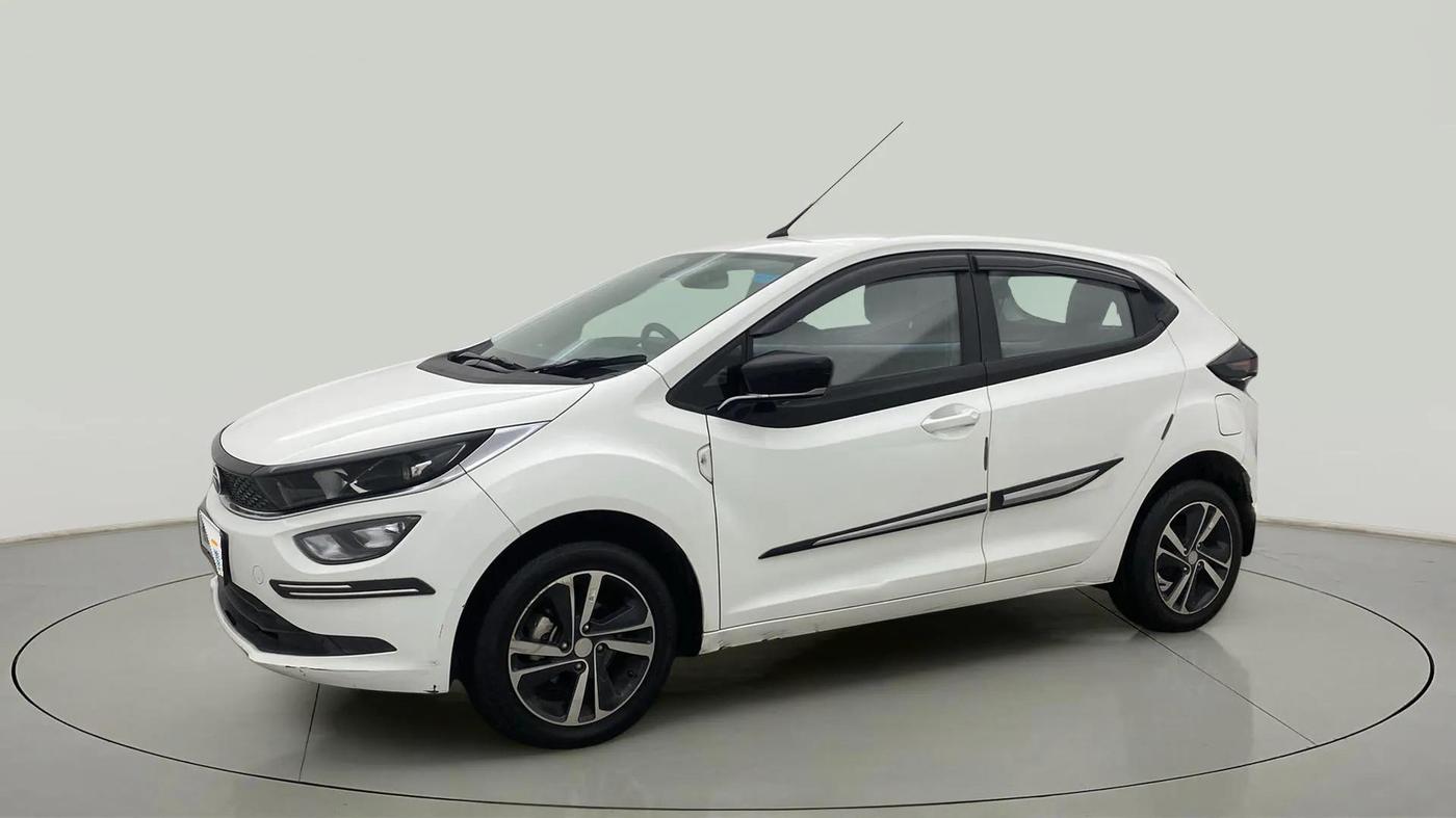 2023 Tata ALTROZ XZA, Petrol, Automatic, 12,929 km, Left Front Diagonal