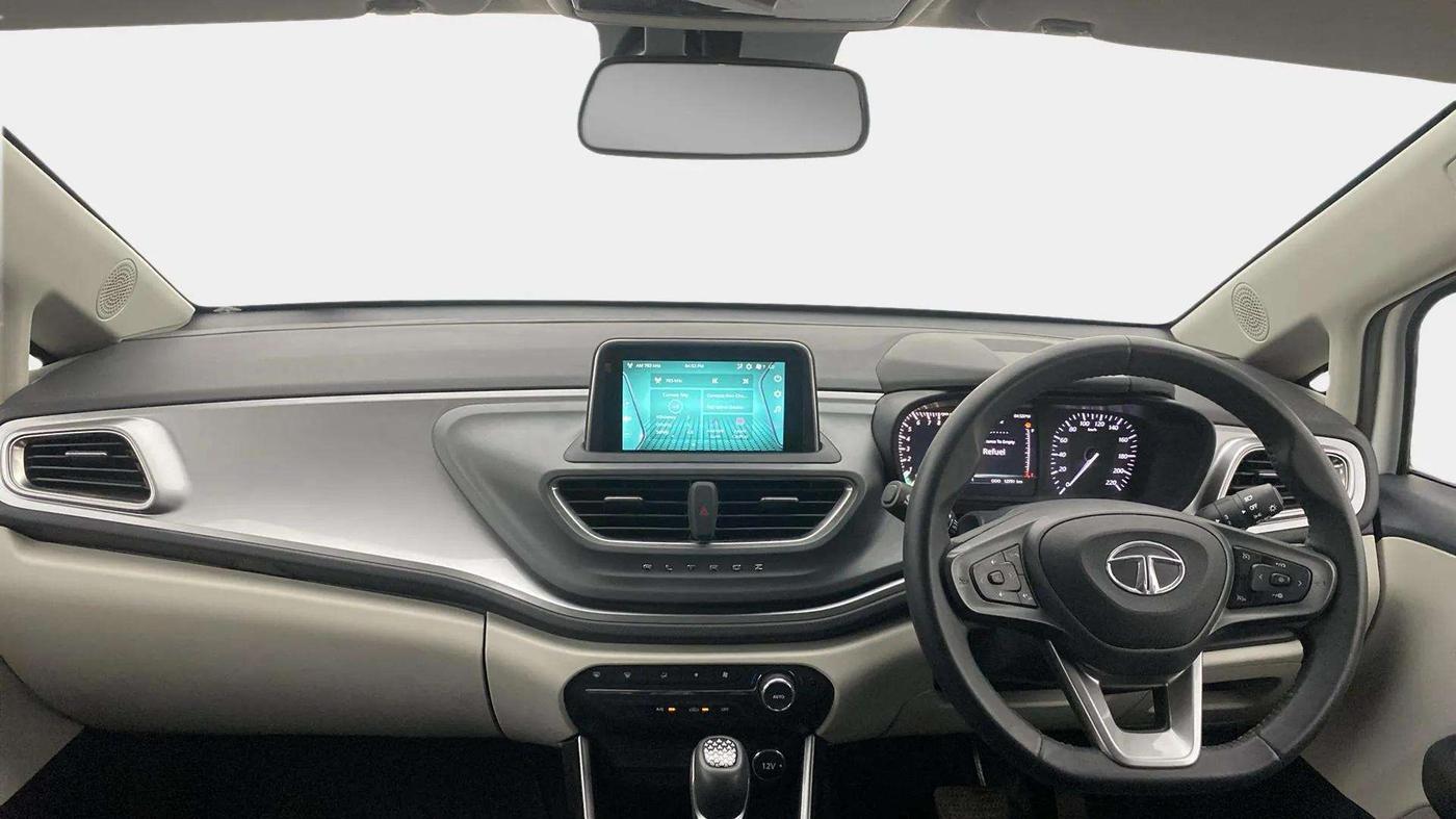 2023 Tata ALTROZ XZA, Petrol, Automatic, 12,929 km, Dashboard