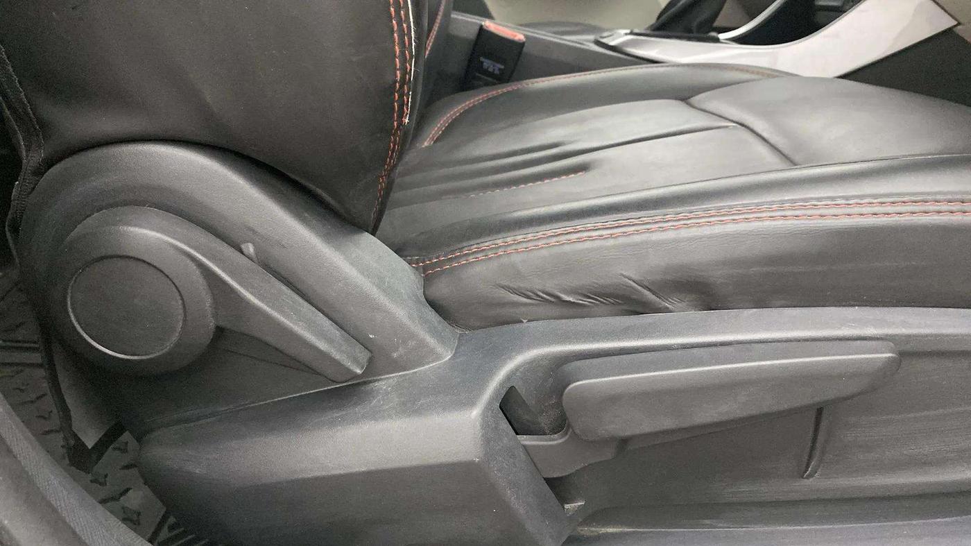 2023 Tata ALTROZ XZA, Petrol, Automatic, 12,929 km, Driver Side Adjustment Panel