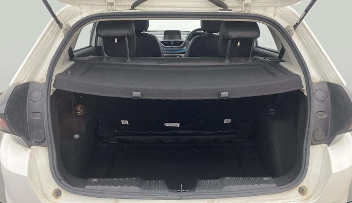 2023 Tata ALTROZ XZA, Petrol, Automatic, 12,929 km, Boot Inside