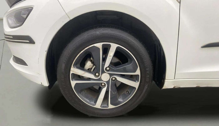 2023 Tata ALTROZ XZA, Petrol, Automatic, 12,929 km, Left Front Wheel