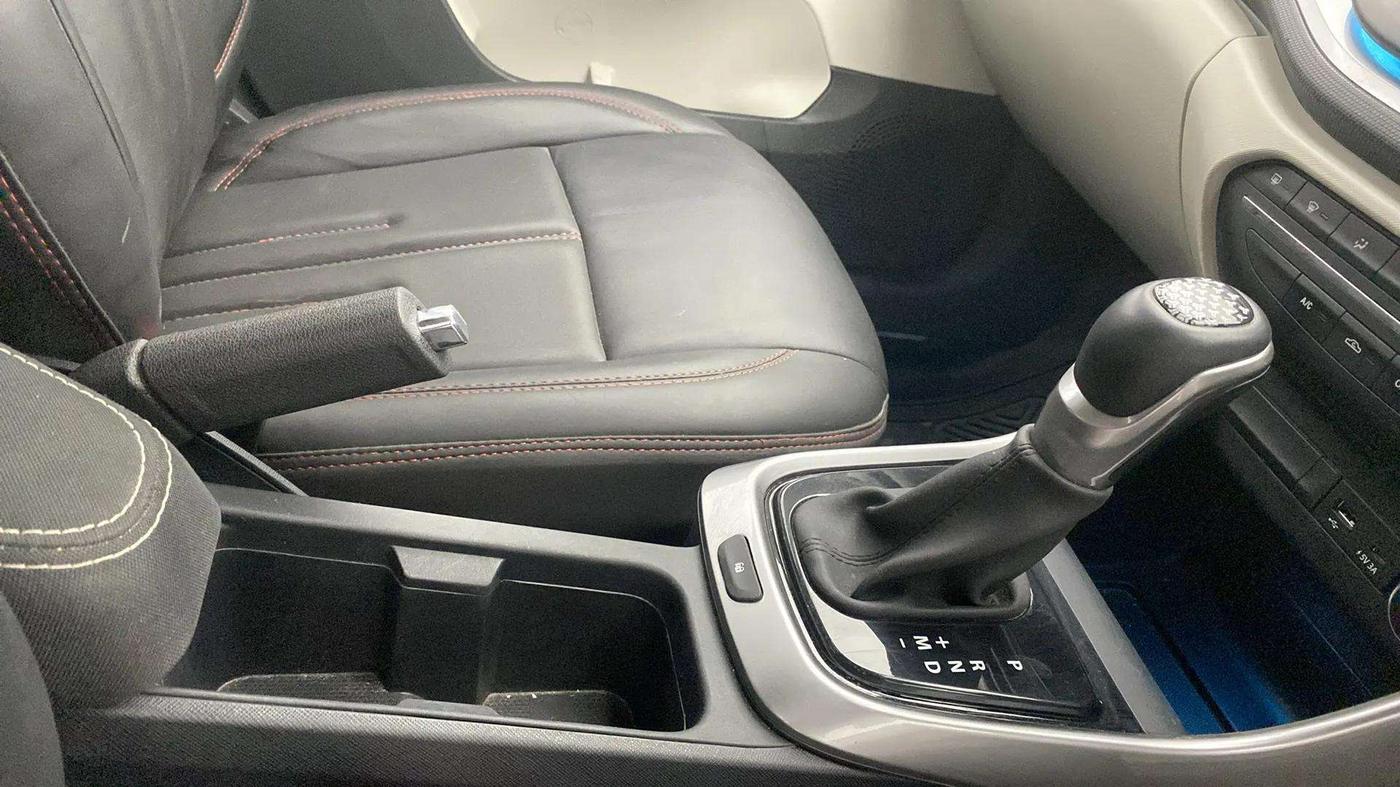 2023 Tata ALTROZ XZA, Petrol, Automatic, 12,929 km, Gear Lever