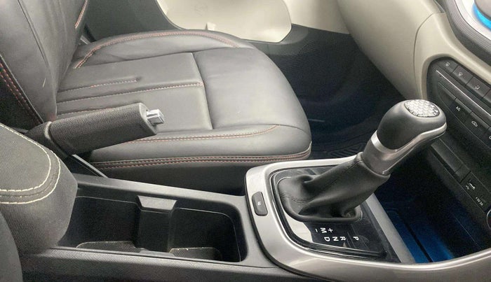 2023 Tata ALTROZ XZA, Petrol, Automatic, 12,929 km, Gear Lever