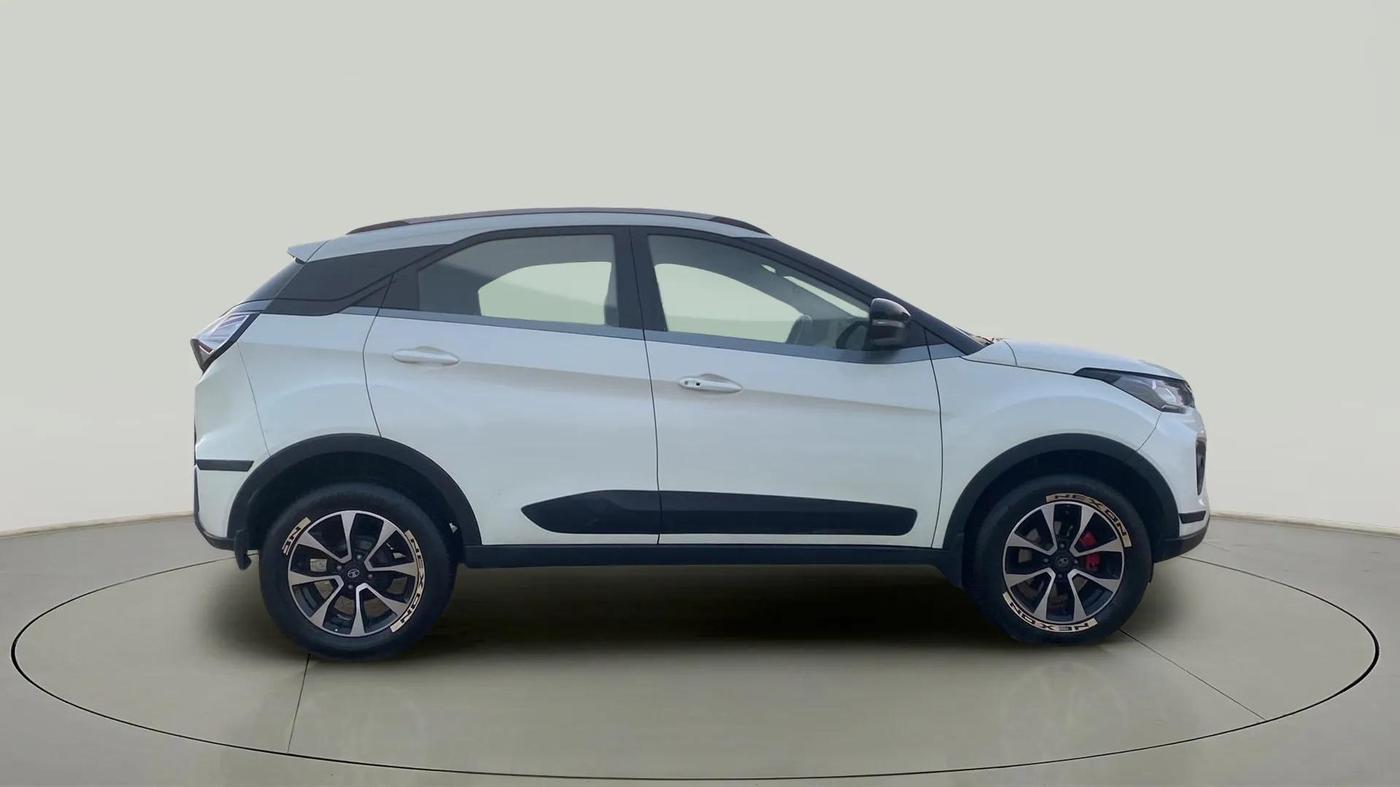 2020 Tata NEXON XZ PLUS (O) PETROL, Petrol, Manual, 61,868 km, Right Side View